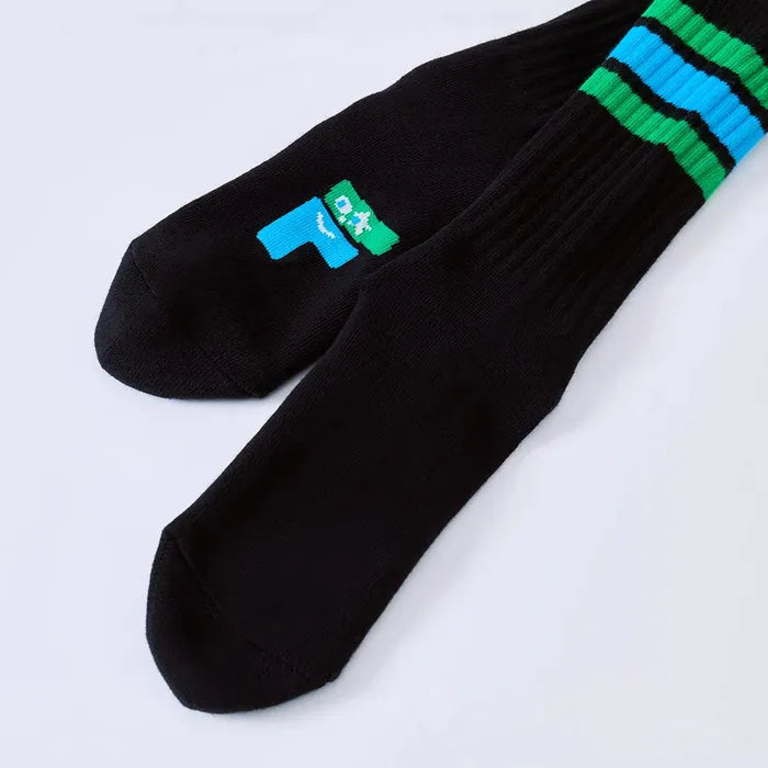 FamilyMart FAMIMA Line Socken – Weiß / Schwarz | 22–25 cm & 25–28 cm