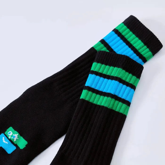 FamilyMart FAMIMA Line Socken – Weiß / Schwarz | 22–25 cm & 25–28 cm