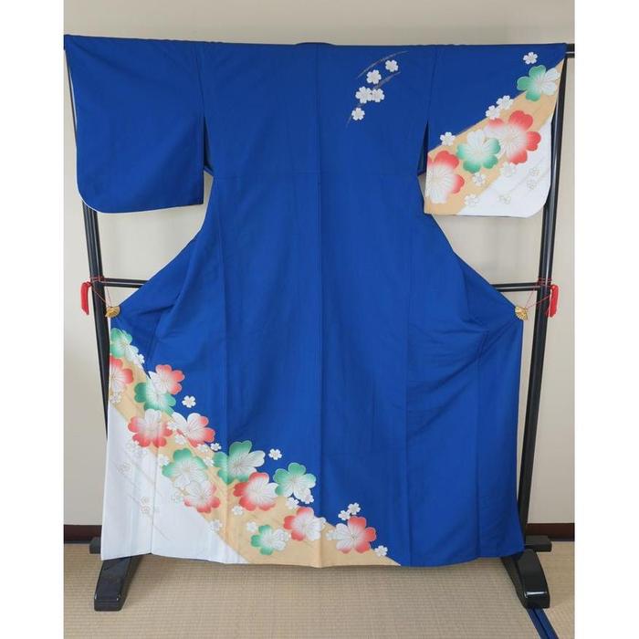 Vintage Kimono – Deep Blue with Floral Motif, For Height 164-174cm (maximum height for those who don't require an ohashori)