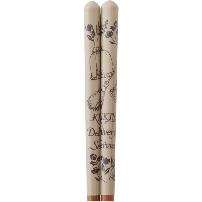 Skater Kiki’s Delivery Service Lacquered Wooden Chopsticks 21cm – Studio Ghibli (Brown / Purple)