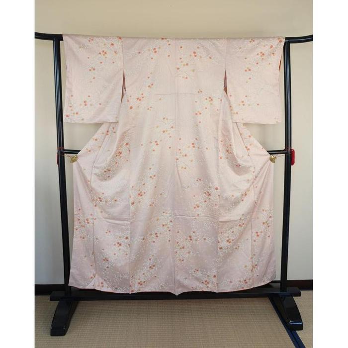 Vintage Kimono – Salmon Pink with Delicate Leaf Pattern, For Height 154-164cm (maximum height for those who don't require an ohashori)