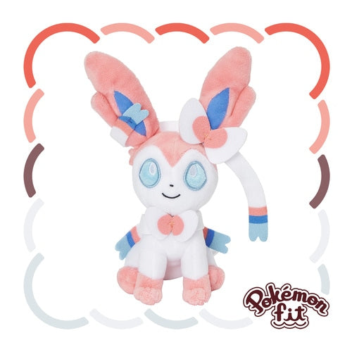 700 Plush Pokémon fit Sylveon