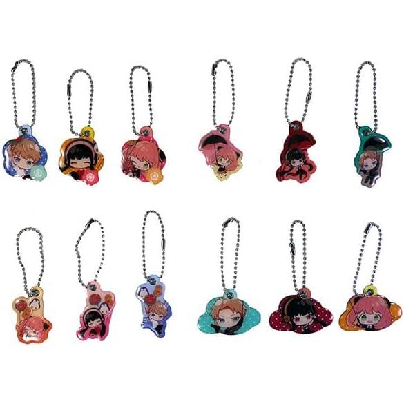SPY×FAMILY Trading Metal Chain Keychain – Random Anime Character Ball Chain Charm (1 of 12 Types)