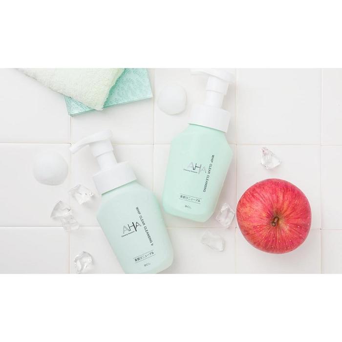 JAPAN'S BESTSELLER! Facial cleansing foam with AHA cavities for blackheaded skin 150g [Alcohol-free]