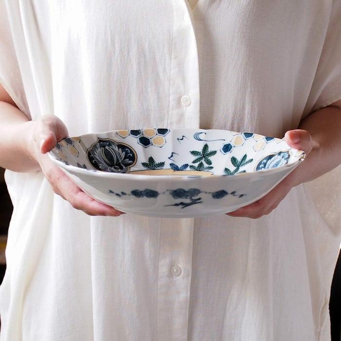 Awasaka Kikkō-Matsu Pattern Deep Plate – 23.5 cm