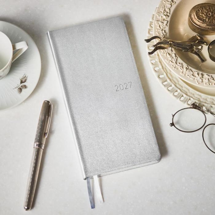 Hobonichi Techo 2027 Weeks English Edition – Weekly Planner, 11 Designs
