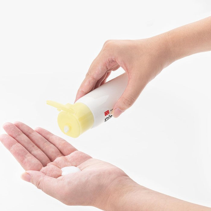 NAMERAKA HONPO - *DERMO COSMETIC* Brightening milk based on soy isoflavones and Vitamin C 130g [With alcohol]