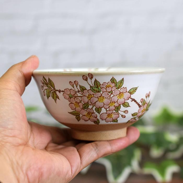 Kutani Ware Rice Bowl – Waza no Kura Sakura Design, Japanese Porcelain, Gift Box, Made in Japan