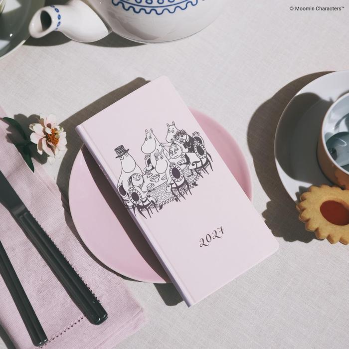 Hobonichi Techo 2027 Weeks English Edition – Weekly Planner, 11 Cover Designs
