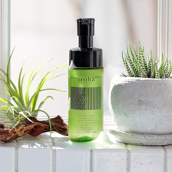 iroha Intimate Wash Delicate Zone Soap – Foam Cleanser Bergamot & Bitter Orange (150ml)