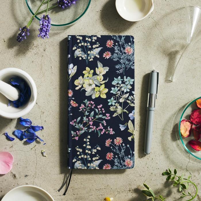 Hobonichi Techo 2027 Weeks Japanese Edition – Weekly Planner, 12 Cover Designs