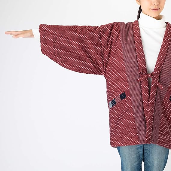 Watanosato Women’s Hanten Jacket – Sashiko Kasuri Pattern, Cotton-Padded, Authentic Kurume-ori Design