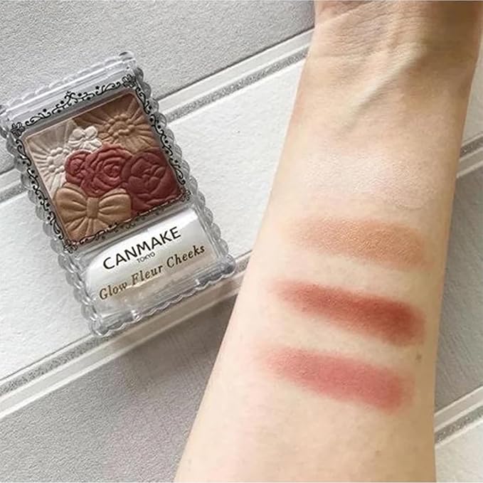 CANMAKE Glow Fleur Cheeks – Luminous Powder Blush Palette
