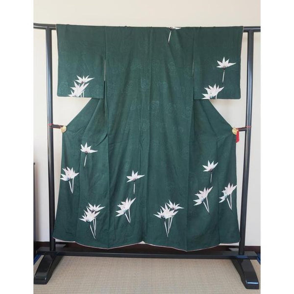 VINTAGE Kimono kosode Dark Green For Height 149-159cm (maximum height for those who don't require an ohashori)