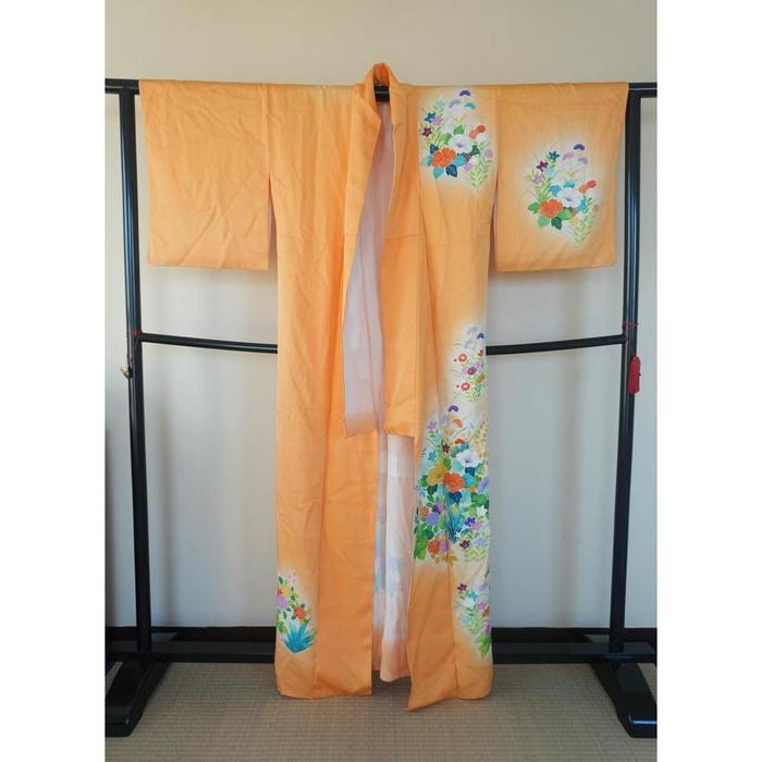 Vintage Silk Women Kimono – Yellow with flowers, For Height 155-165cm (maximum height for those who don't require an ohashori)