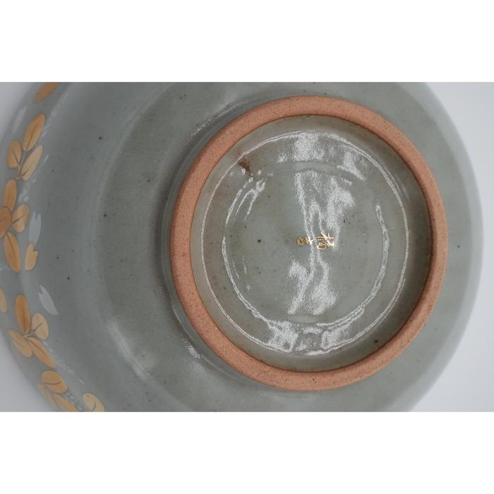 VINTAGE-Tachikichi Kutani-yaki Serving Bowl with Gold Floral Design