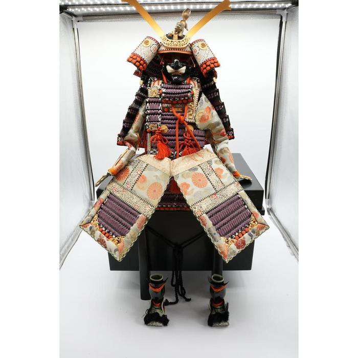 VINTAGE- HIGH CLASS SAMURAI HELMET Gogatsu Ningyo Full Samurai Armor Display with box
