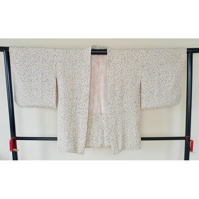 Vintage Haori – Ivory with Colorful Vegetable Pattern & Geometric Lining, Universal Size