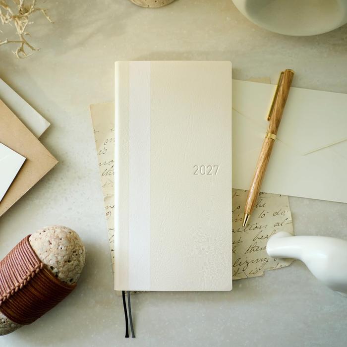 [Japanese] Hobonichi Techo 2027 Weeks Japanese Edition – Weekly Planner, 14 Designs