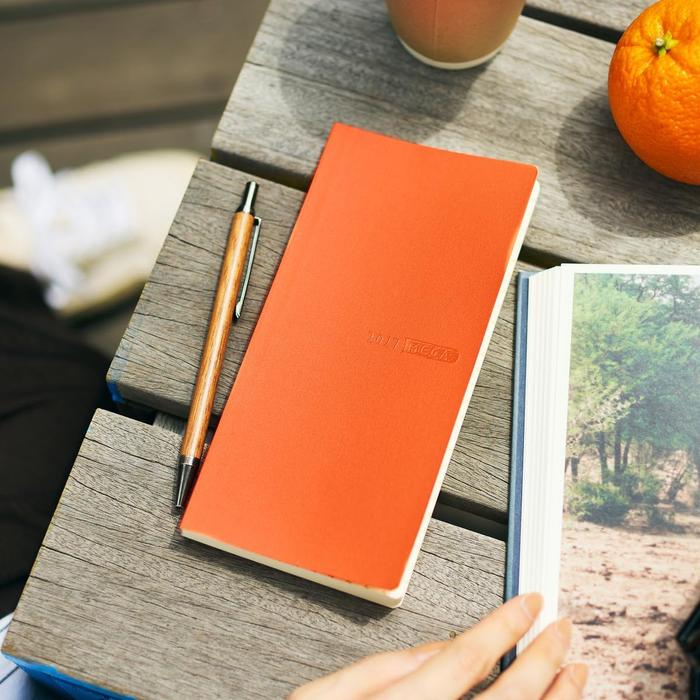 [Japanese] Hobonichi Techo 2027 Weeks MEGA Japanese Edition – Weekly Planner, 7 Designs