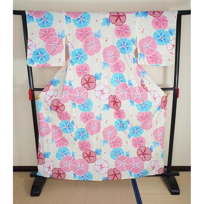 VINTAGE Cream Yukata with Pink and Blue Morning Glory Pattern, For Height 163-173cm (maximum height for those who don't require an ohashori)